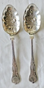 Pair of Silver Plated Berry Spoons Ornate Fruit Pattern Sheffield England - Picture 1 of 3
