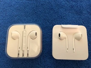 Apple Earbuds - Picture 1 of 2