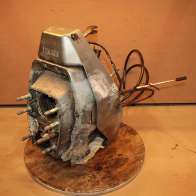 Carcasa de cardán Yamaha Sterndrive 5,0 L 305 V8 6T4-4583E-01-EK Foto 1 de 4