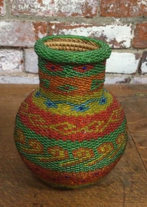 African or Indian? Seed Bead Basket handcrafted over rattan, wooden bowl Bottom - Picture 1 of 9