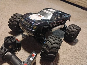 Custom Traxxas Emaxx Brushless RTR With 3s Lipo. Sick Build 🔥 - Picture 1 of 17