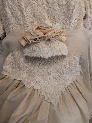 Vestido de novia Prisilla of Boston con velo marfil/rubor $1800 años 90 de colección conservado Foto 1 de 4