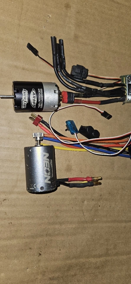 Brushless Konvolut Rc Cars 1:10! - Bild 1 von 4