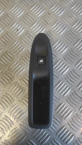 Commande de lève vitre arrière - CITROEN C4 II (2) PHASE 1 - 9670298277 - Foto 1 di 6