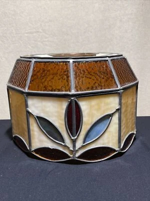 Vintage Tiffany Leaded Glass Small Lamp Shade - Image 1 of 4