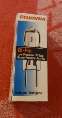 SYLVANIA 58676 50TQ4/UVS/CL/AX 12V 50W GY6.35 Bi-Pin - Image 1 of 4