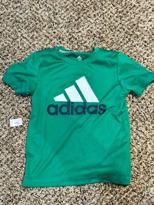 Adidas T-Shirt Kids Boy's Size 4T (XS) Green Chest Logo Stripe Active/Casual - Picture 1 of 2