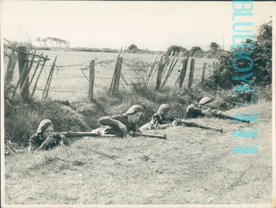 Post WW2 Photo Kinmel  Army Camp Wales Men Shooting From Trench 8 x 6 Original  - Image 1 of 4