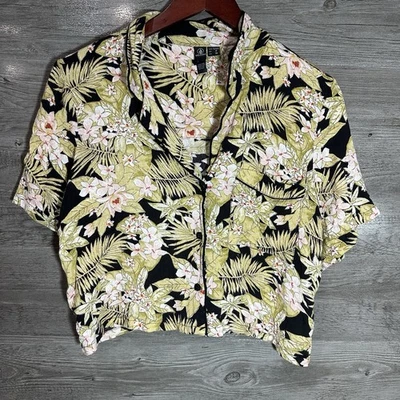VOLCOM “True To This” Short Sleeve Button Up Cropped Floral Print Size Small - Image 1 of 4