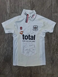 Camisa de Campeonato del Condado de Gloucestershire Firmada Nueva con Etiquetas Gris Nicholls Grande - Imagen 1 de 3