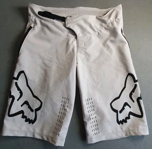 Fox Defend Mountain Biking Shorts 34" Ratchet White Pockets MTB Racing Cycling - Picture 1 of 13