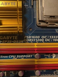 Gigabyte GA-EP35-DS3R ** Mainboard Q6600 ** (Etikett auf der Box) Bilder 👀🔍 - Bild 1 von 15
