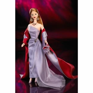 SALUDO DE DISEÑADOR MATTEL A LA COLECCIÓN HOLLYWOOD Premios Vera Wang Noche Barbie - Imagen 1 de 11