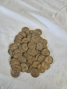 “Pile O’ Gold” Coin Paperweight Historical Figures - Picture 1 of 2