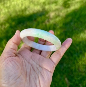 Hot Spicy Green 100% Natural Grade A Jadeite Jade Bangle Bracelet 55.4mm B118 - Picture 1 of 11