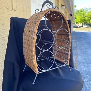 Wicker Wine Rack (holds 5 bottles) - Picture 1 of 4
