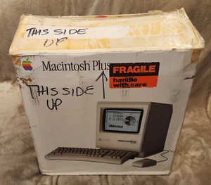Apple Macintosh Plus Original Box, Styrofoam, Manual ONLY, 1Mb Model M0001A 1988 - Picture 1 of 15
