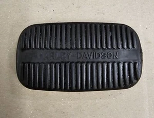 New T/o Rubber Rear Brake Pedal Pad Heritage Touring FLH glide Ultra Classic OEM - Picture 1 of 9