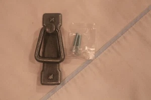 LEE VALLEY 01W3222 3-3/4"X1" PELTRE MISIÓN TIRADOR DE PUERTA VERTICAL - Imagen 1 de 2