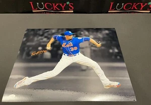 Edwin Diaz Signed Auto New York Mets Spotlight 16x20 Photo JSA WITNESS COA - Picture 1 of 3