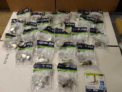 Mini Angle Ball Valve Dahl 611-53-31-BAG 1/2" X 3/8" 25pcs - Image 1 of 4