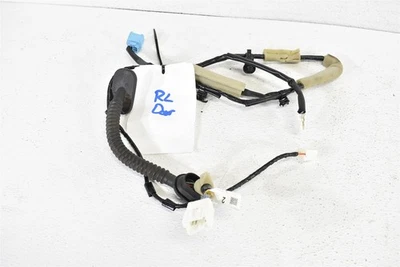 Arnés de cableado de puerta trasero izquierdo Subaru WRX STI 2015-2019 81823VA011 15-19 Foto 1 de 4