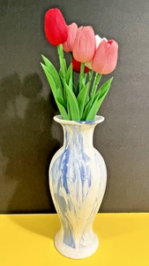 Mt St Helens Ashware blau weiß Keramik Vase gewirbelt marmoriert Design 2 kleine Chip - Bild 1 von 9