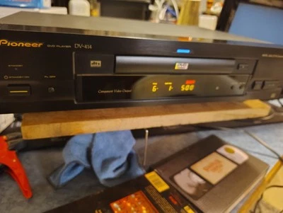 Pioneer DV-414 DVD Video Player NO Remote - Image 1 of 4