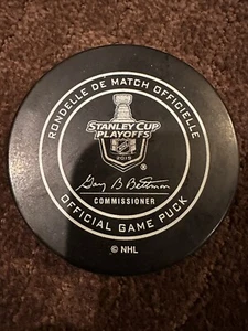 RARE! 2019 VEGAS GOLDEN KNIGHTS OFFICIAL STANLEY CUP PLAYOFFS GAME PUCK - Picture 1 of 2
