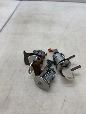 Jeep TJ Wrangler (3) Matched Half Door Lock Cylinders w Keys 2003-2006 169114 - Image 1 of 4