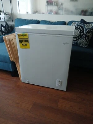 5 Cu Ft Garage Ready Chest Freezer Deep Frozen Food Storage Basket White - Image 1 of 3