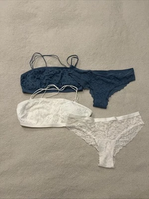 Hollister Gilly Hicks Women Lace Cheeky And Bandeau Bralette Cross Back 2 Sets M - Image 1 of 4