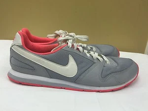 Nike Damen Mode Schuhe grau/rosa, 386199-016 Größe 9,5 gebraucht - Bild 1 von 8