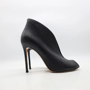 Gianvito Rossi Vamp Women's Size 39.5 Black Leather Peep Toe Booties - Picture 1 of 12