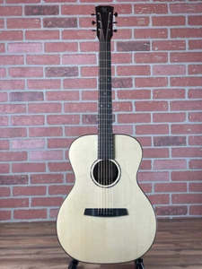 Kremona R35E Acoustic-Electric Guitar (Store Demo) - Picture 1 of 8