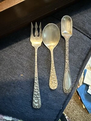 Juego de bebé con cuchara medicinal ultra rara rígida esterlina Foto 1 de 3