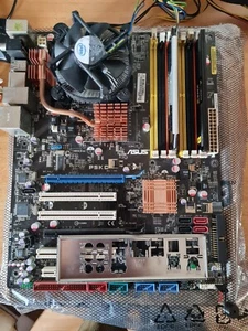 SCHEDA MADRE SOCKET 775 ASUS P5KC+ CPU QUAD CORE Q6600 + 6 GB RAM - Foto 1 di 1