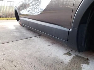 SIDE SKIRT VAUXHALL CROSSLAND X 2019 DRIVERSIDE BLACK MOULDING - Picture 1 of 4