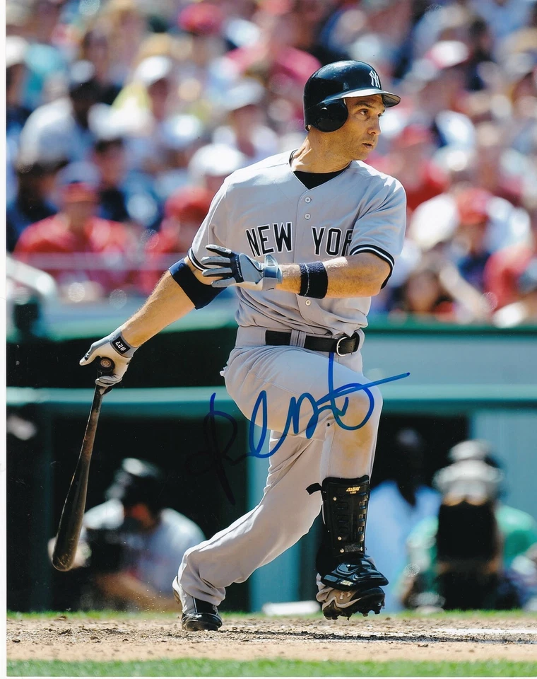 RAUL IBANEZ NEW YORK YANKEES AÇÃO ASSINADA 8x10 - Imagem 1 de 1