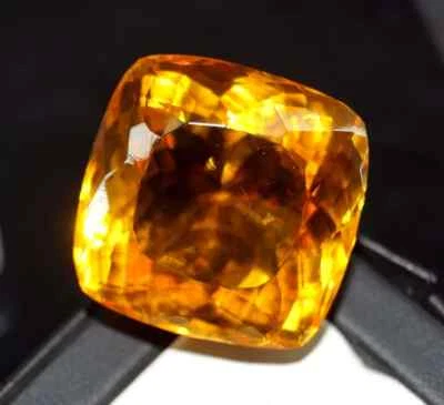 Natural Certified 800 Ct Cushion Cut Yellow Citrine Brazilian Loose Gemstone - Image 1 of 4