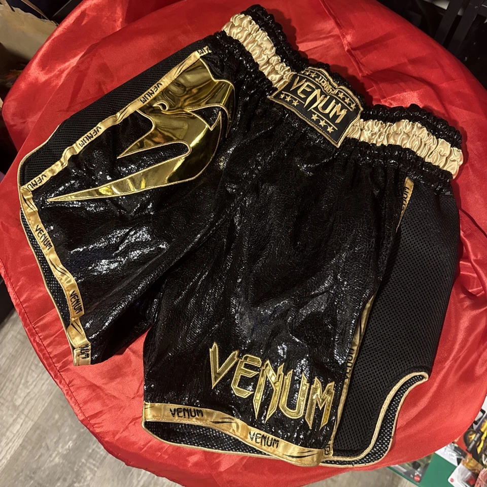 Pantalones Cortos Venum Muay Tai Para Hombre Talla XL MMA Fighter Absolute 2.0 04928-128 Foto 1 de 4