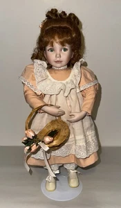 Muñeca de porcelana vintage Peaches and Cream de Dianna Effner para Ashton Drake  - Imagen 1 de 4