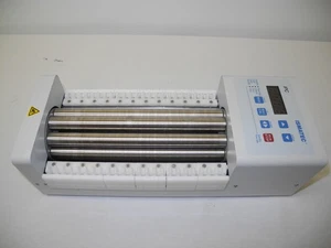 COLE-PARMER ISMATEC ISM939E LOW SPEED PERISTALTIC LIQUID DISPENSING LAB PUMP - Picture 1 of 8