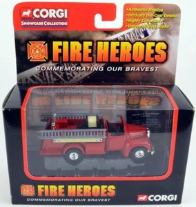 FIRE HEROES 1953 Mack B Open Pumper Philadelphia CORGI CS90046 - Bild 1 von 1