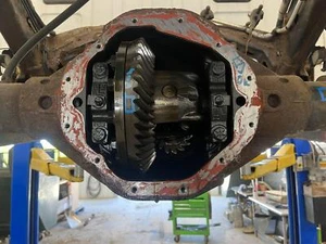 13-24 DODGE RAM 1500 4X4 REAR AXLE 202,019 MILES 3.21 RATIO - Picture 1 of 6