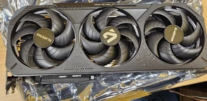 GIGABYTE - NVIDIA GeForce RTX 5070 GAMING OC 12G GDDR7 PCI Express 5.0 - Gebraucht - - Bild 1 von 4