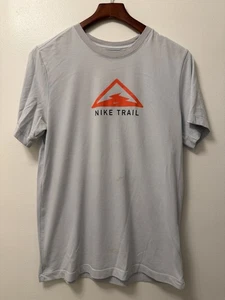 Nike Shirt Herren Medium Grau Trail Dri-Fit Laufen Training T Orange Logo - Bild 1 von 11