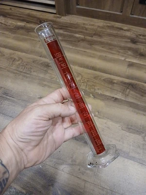 PYREX 3042 Vidrio 100 ml Escala Única Rojo TC Cilindro Graduado con Caño de Vertido Foto 1 de 4