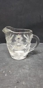 ANCHOR HOCKING STAR of DAVID GLASS STARBURST CREAMER - Picture 1 of 3