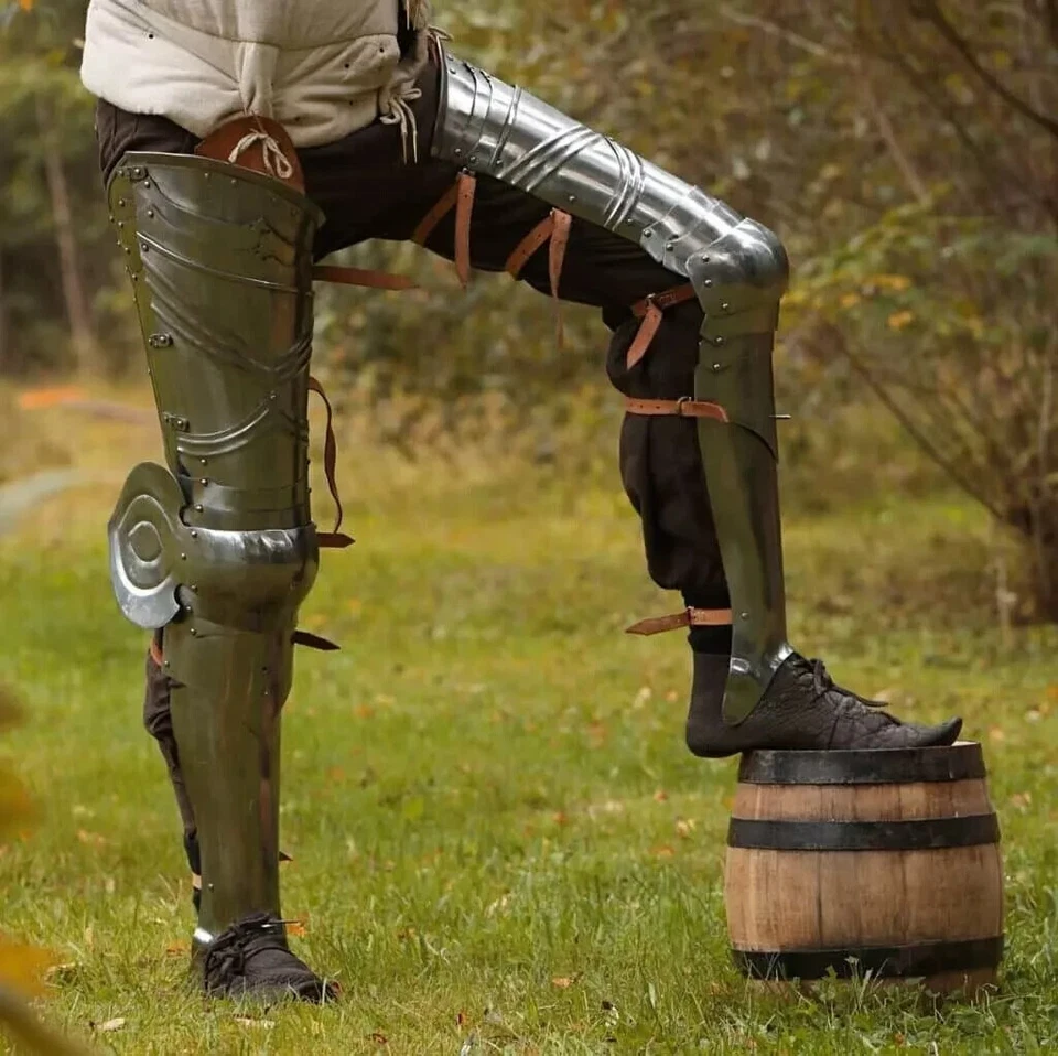 Armadura de pierna estilo alemán medieval armadura de pierna de acero tiempos medievales armadura de pierna completa Foto 1 de 4
